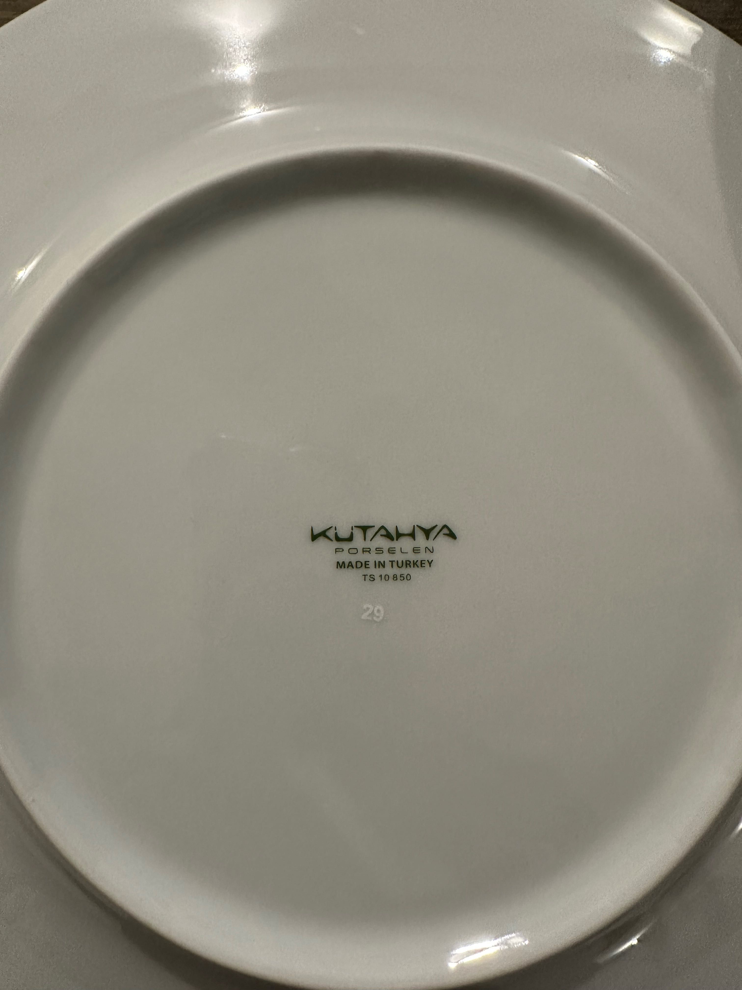 Talerze serwis obiadowy porcelana