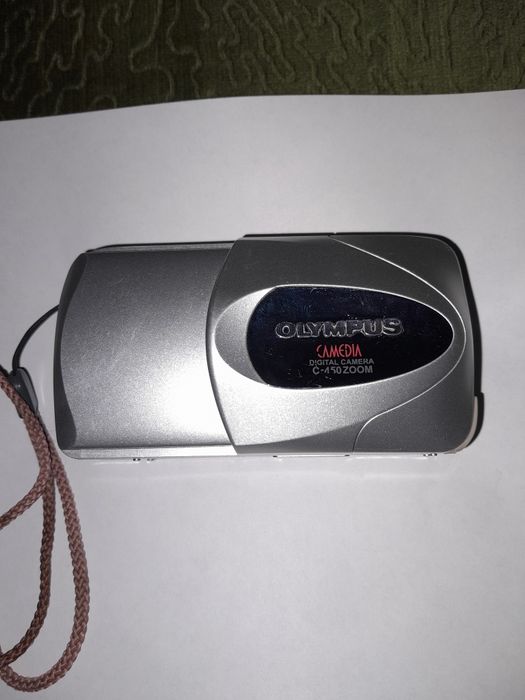 Фотопарат Олимпус С 450 ZOOM