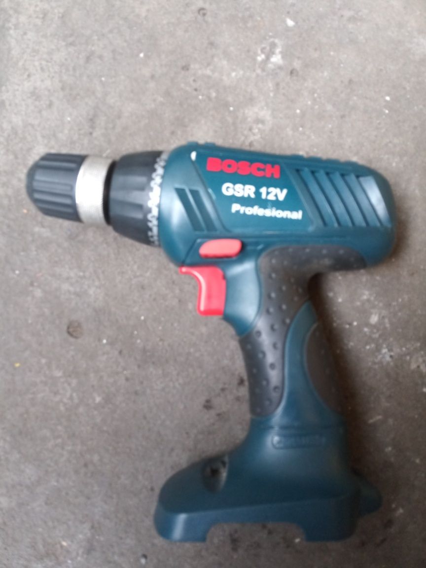 Шуруповёрт Bosch GSR12V