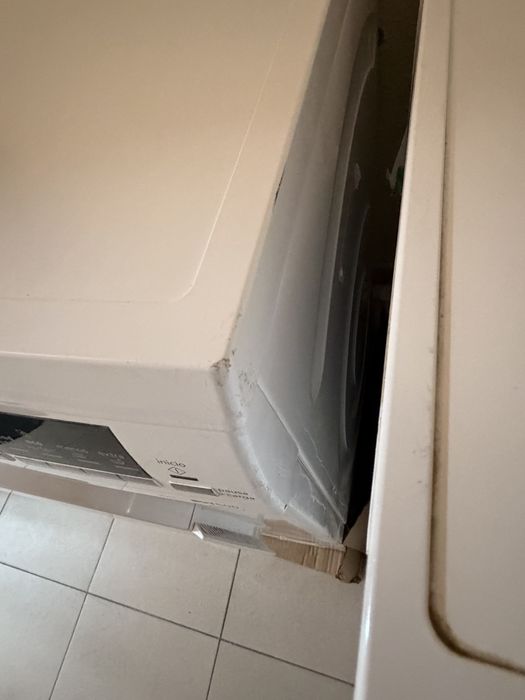 Máquina lavar roupa e máquina louça siemens. (Posso vender separado)