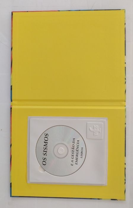 Geografia divertida - 7 livros e 1 estojo com dvd novos caixa original
