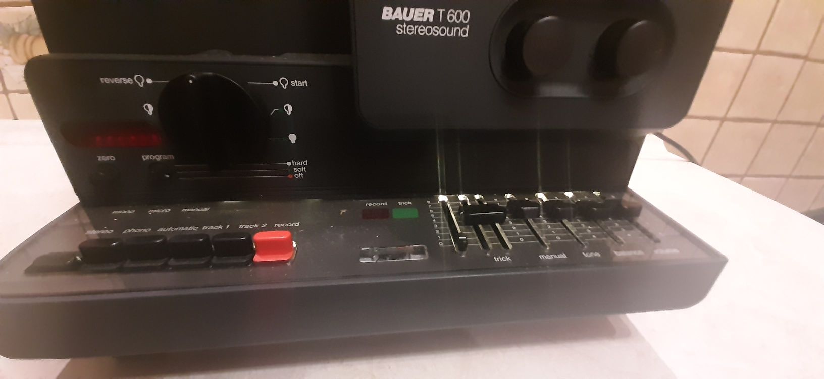 Projektor Bauer T1600 stereosound