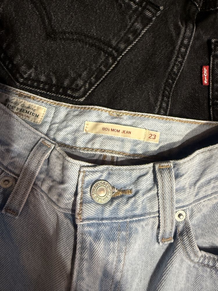 Продам світло блакитні джинси Levis