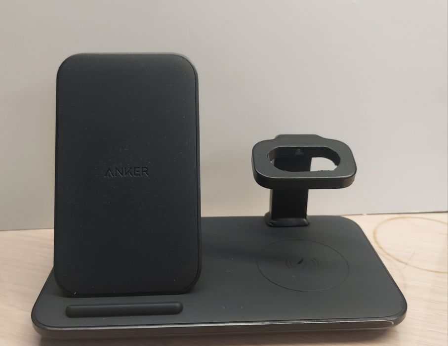 Беспроводная зарядка Anker A2579 Anker 531 Powerwave 3-in-1 Qi