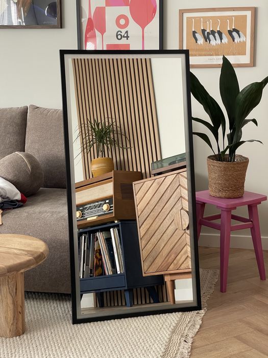 Lustro łazienkowe podświetlane