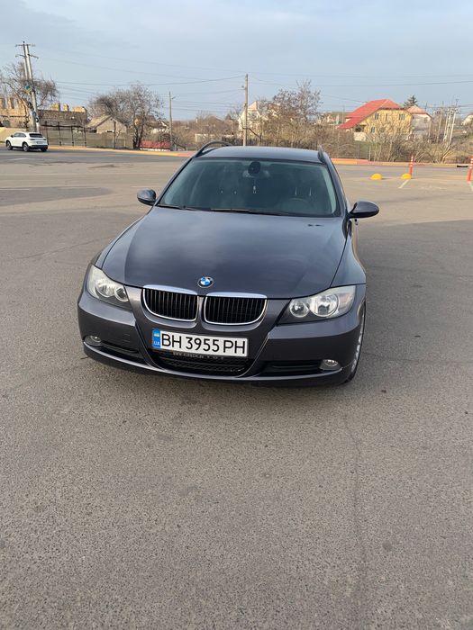 BMW e91 2л бензин