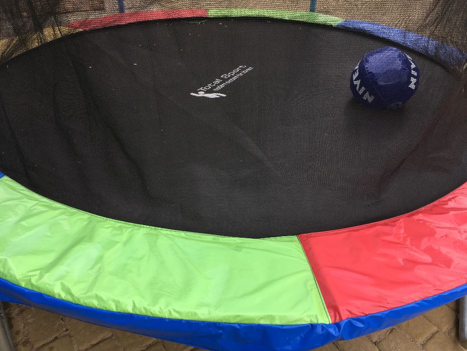 trampolina 10ft 3m średnicy ! JAK NOWA ! drabinka siatka ! PIŁKI !