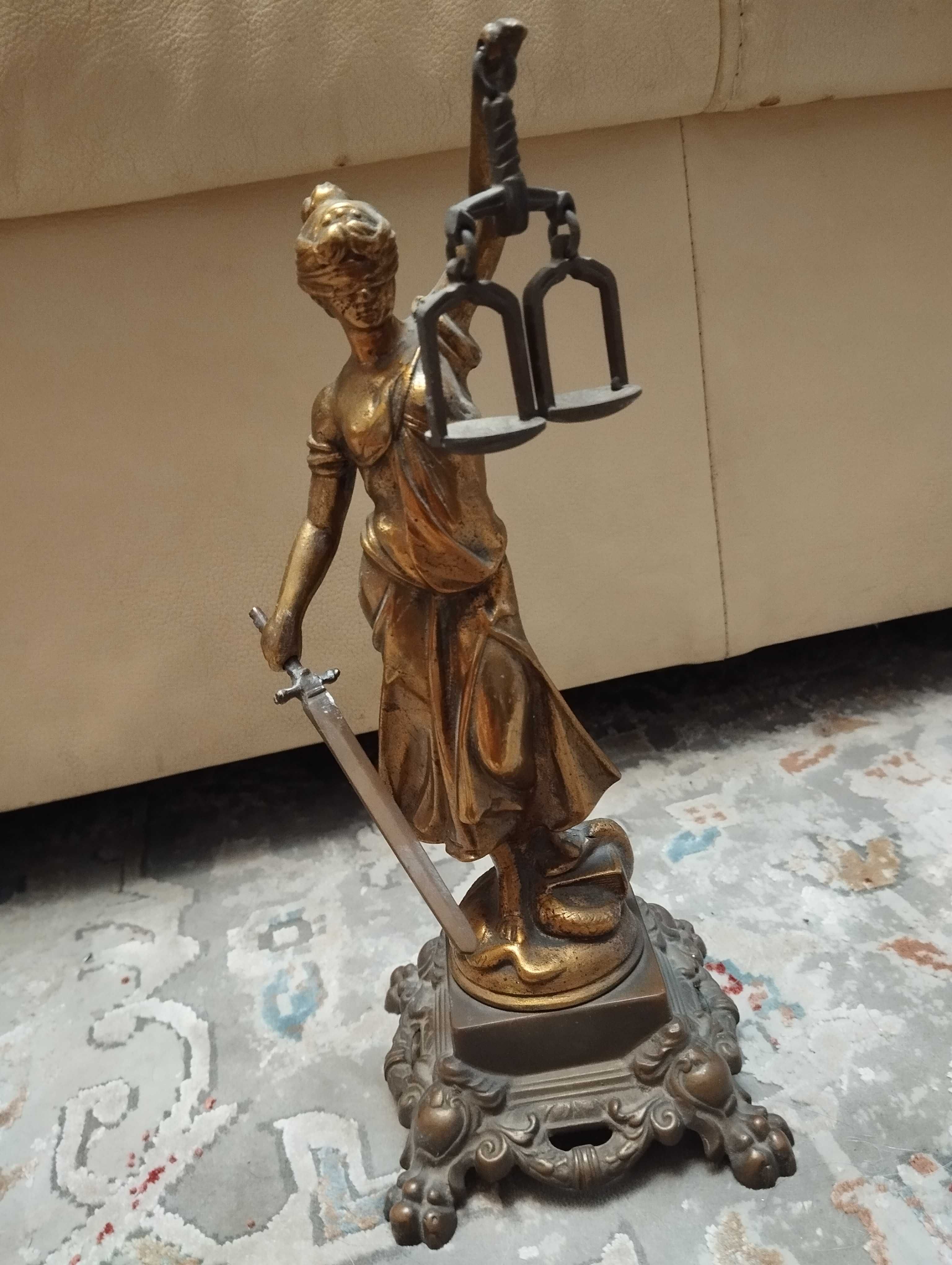 Mosiężna figurka Boginia TEMIDA