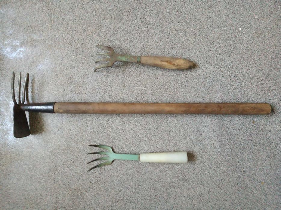 Садовый инвентарь малая  сапка-рыхлитель