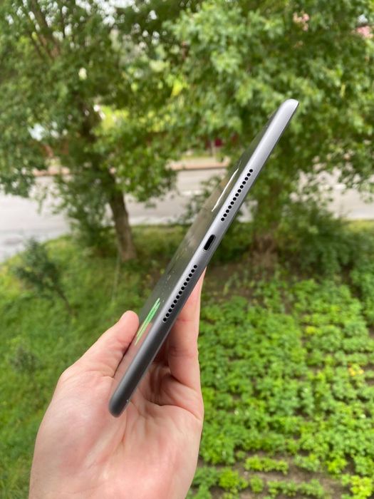 Планшет iPad 7th 32GB А2198