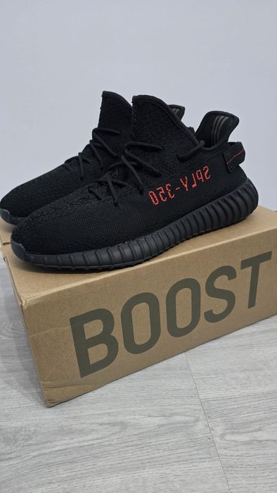 Czarne yeezy boost 350 v2