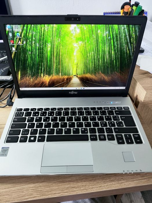 Laptop Fujitsu Siemens Intel i5 12 GB RAM Full HD podświetlana klawiat