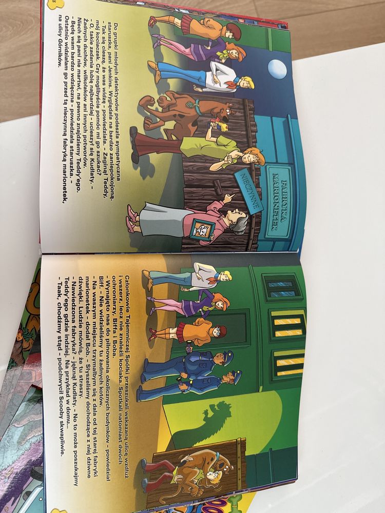 Ksiazki Scooby-Doo zestaw 5 jednowatkowych i duza z 6 historiami