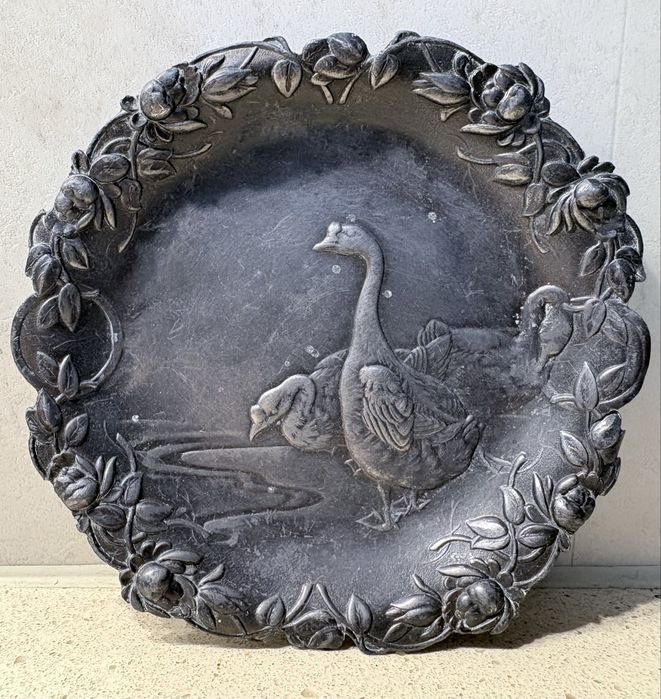 Linda antiga bilheteira asiática em estanho Sec XIX