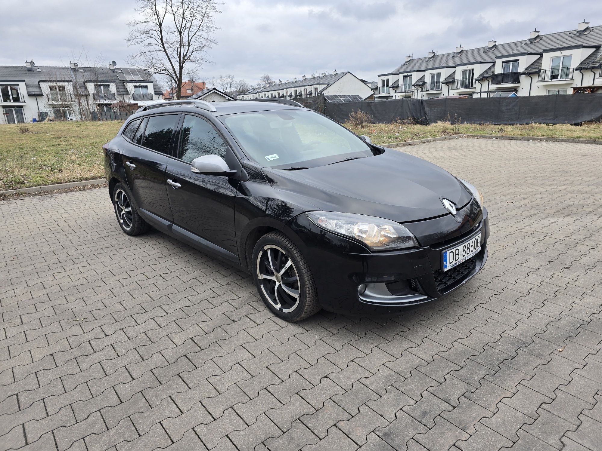 Śliczna Megane gt line, dużo nowych części