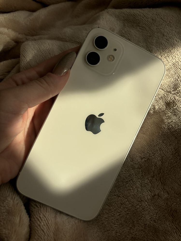 Iphone 12 stan bardzo dobry