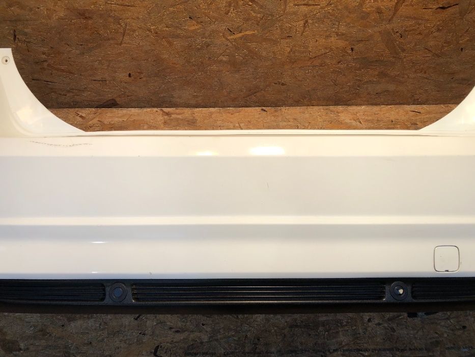 Zderzak tylny Ford Mondeo MK4 Lift Hatchback 4xPDC Kolor F6