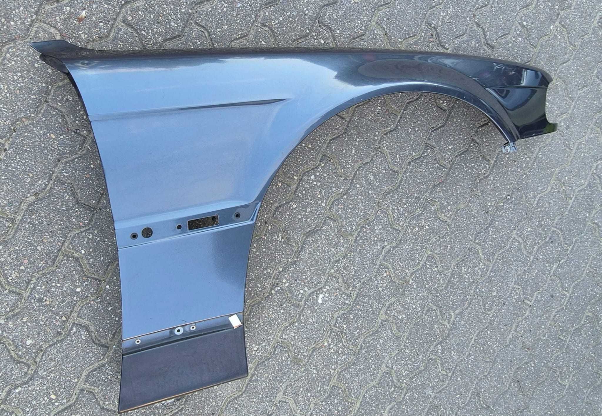 Błotnik Przedni Prawy BMW E38 SERIA7 (94-01r.) Oryginalny Kolor Grafit