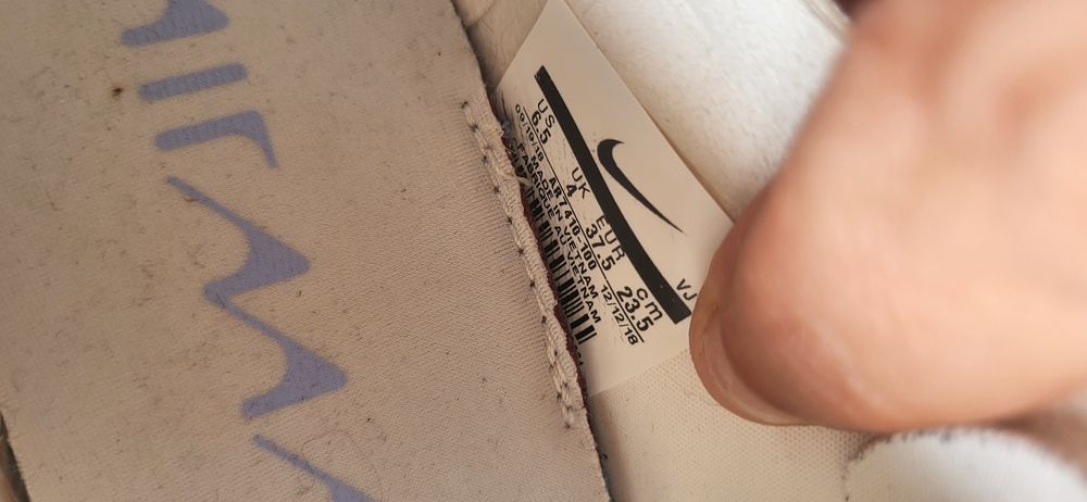 Nike air brancos 37,5