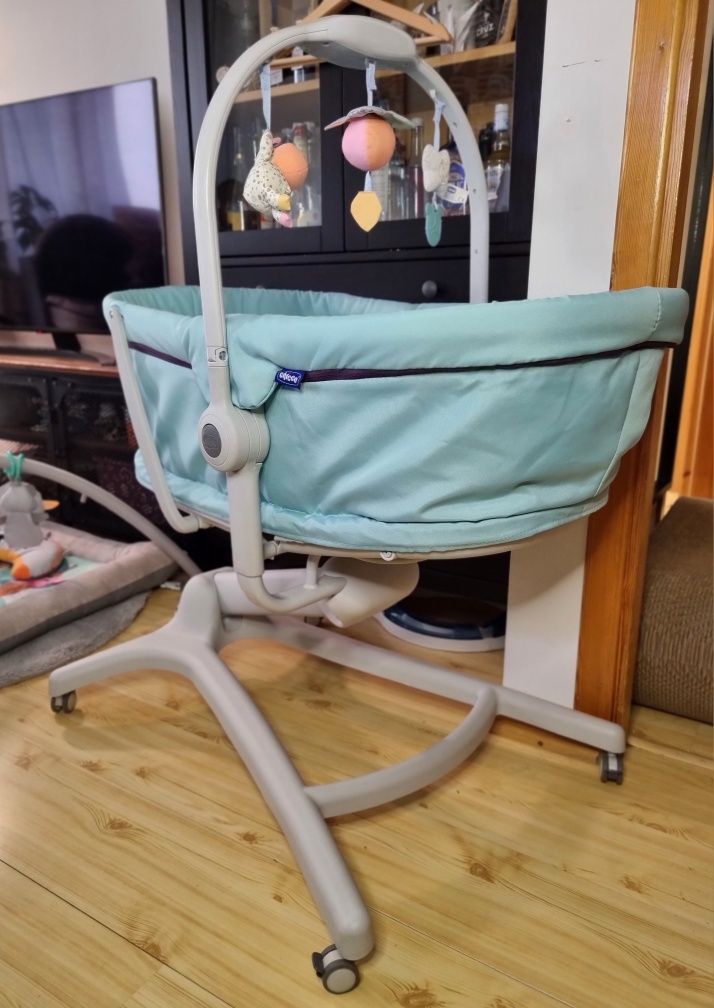 Łóżeczko mobilne mini dostawne Chicco Baby Hug 4w1 aquarelle fotelik