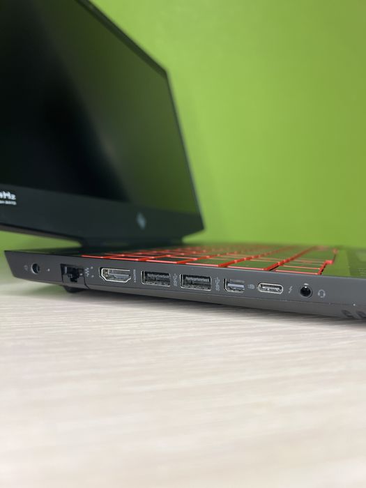 Ігровий ноутбук HP OMEN 15, i5+ RTX 2060