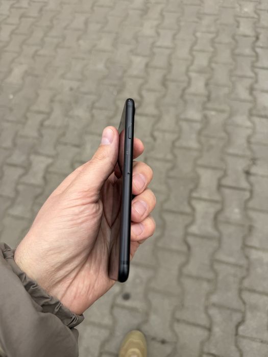 Iphone 7 128 ГБ. Neverlock/працює з у сіма операторами