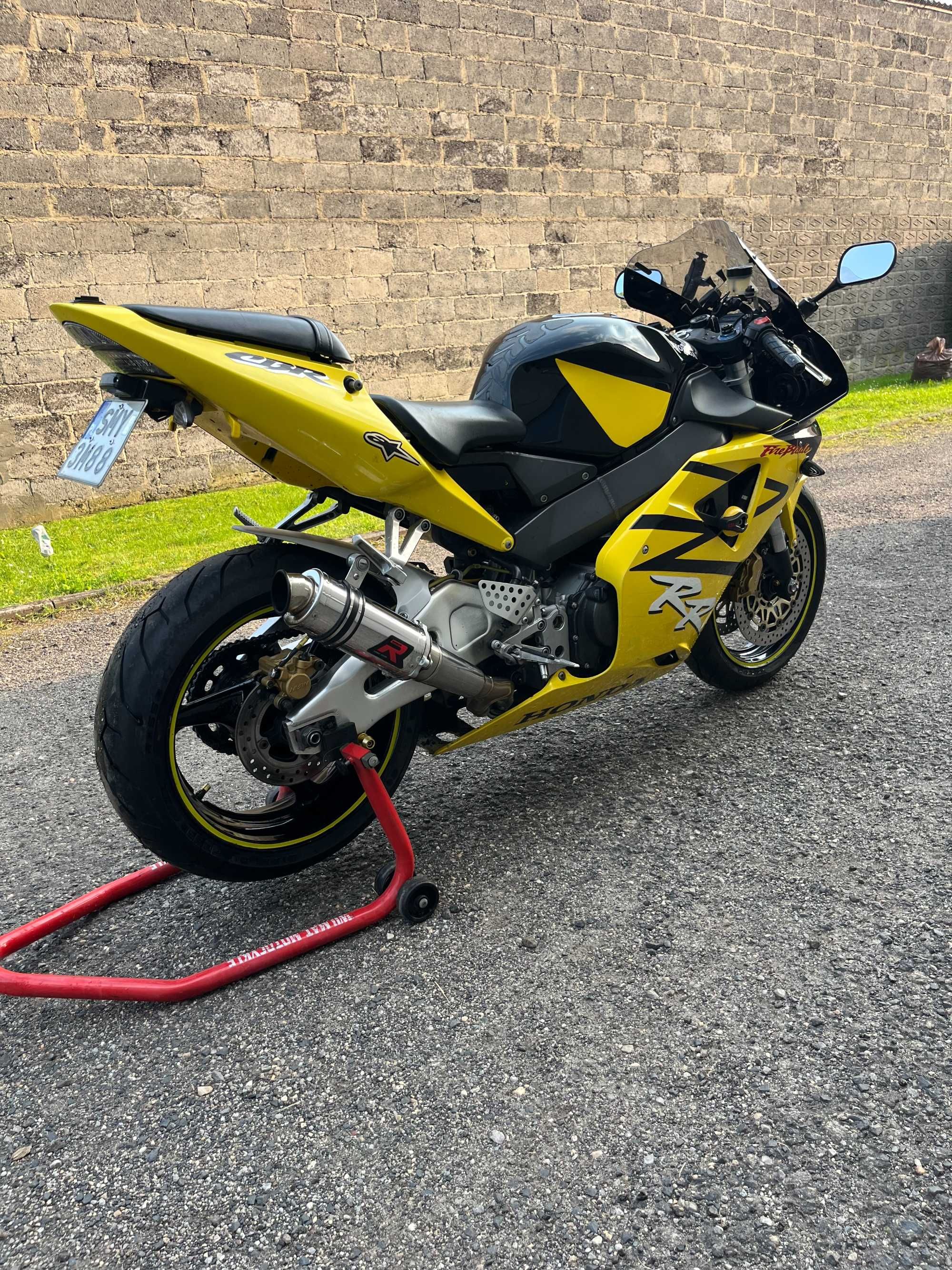 Honda CBR 954RR 2004r. stan bardzo dobry doinwestowana !