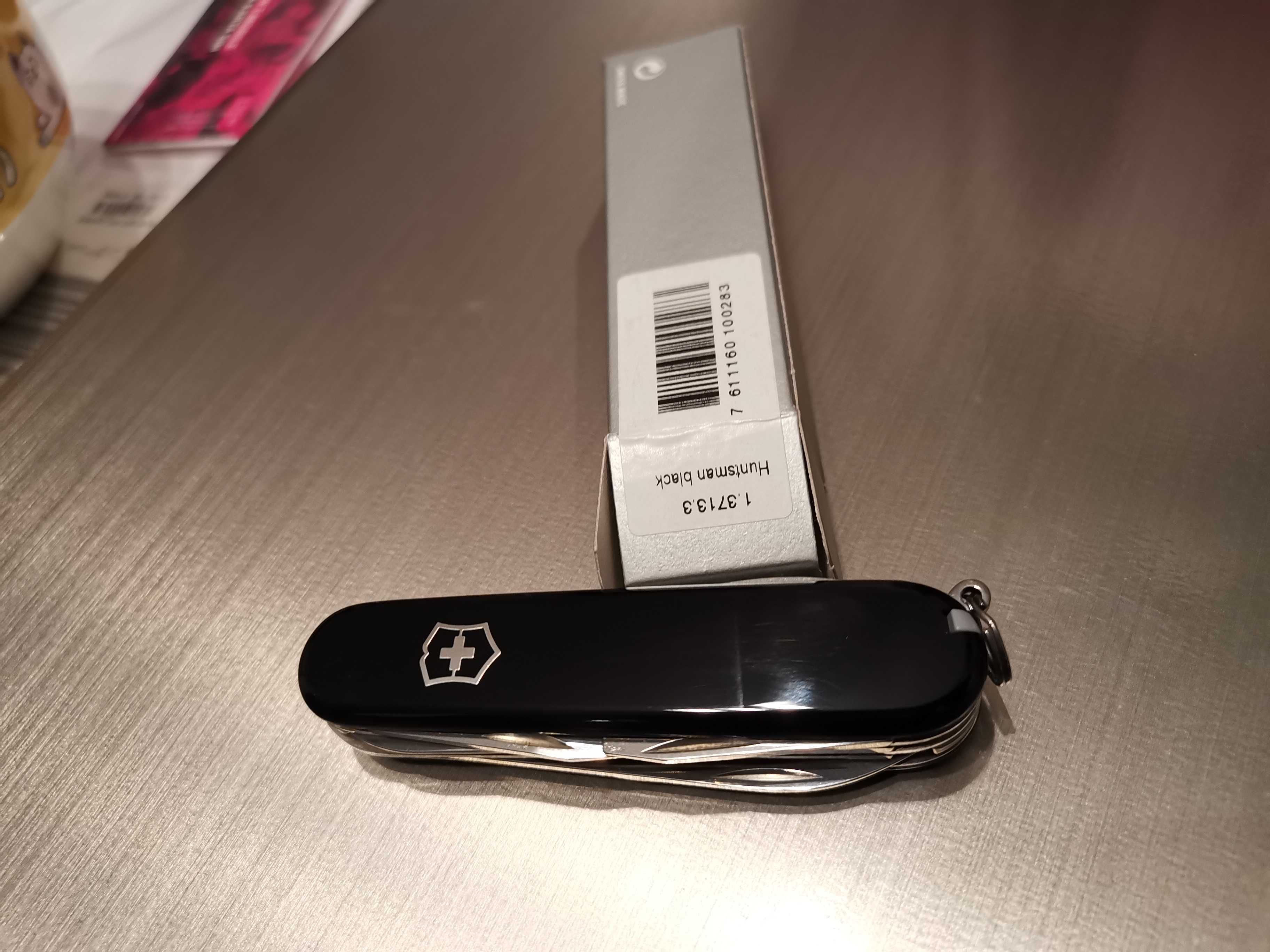 Victorinox Huntsman 1.3713.3 NOWY czarny