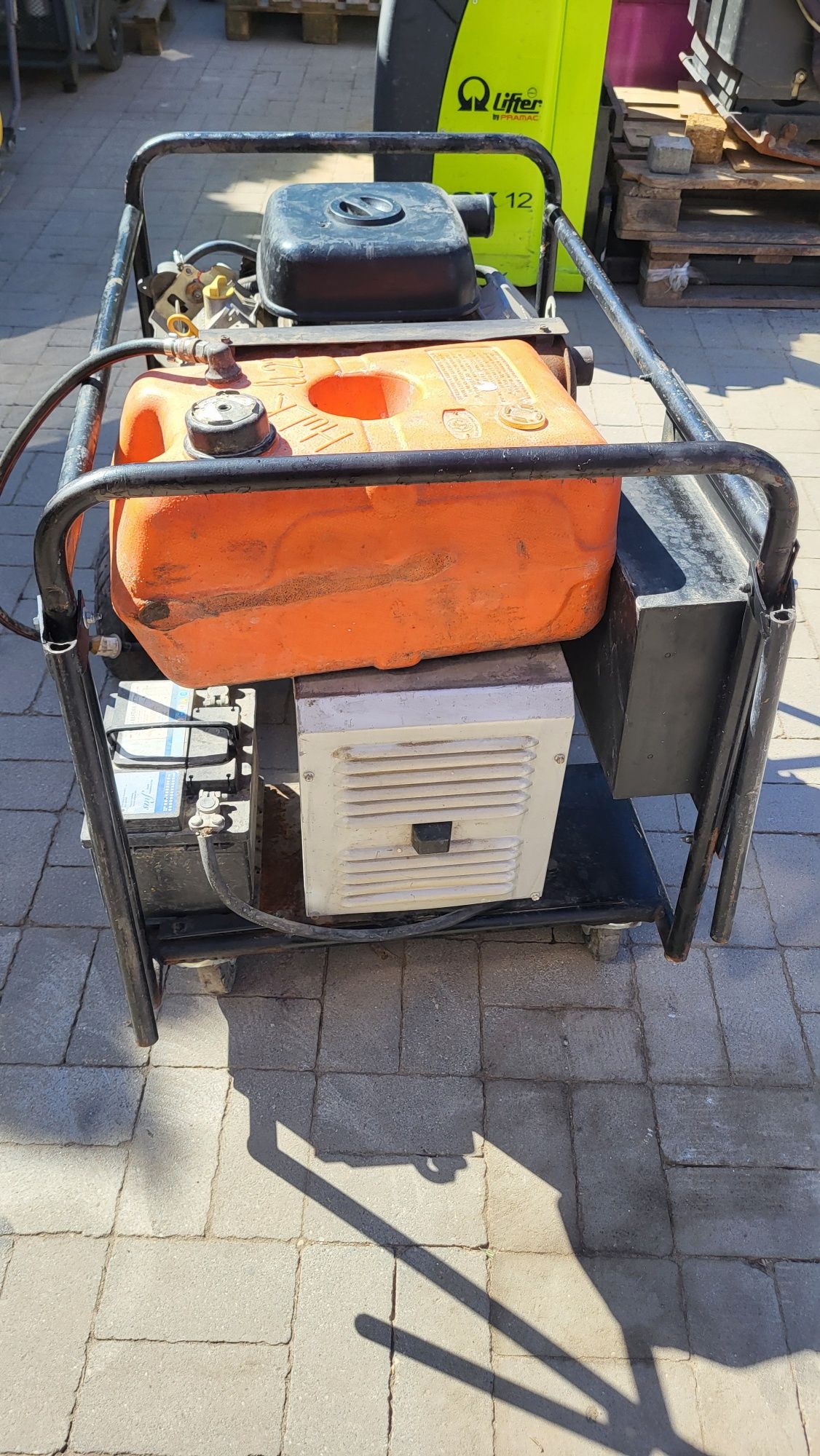 Agregat prądotwórczy 26 KVA / silnik Vanguard 31 KM