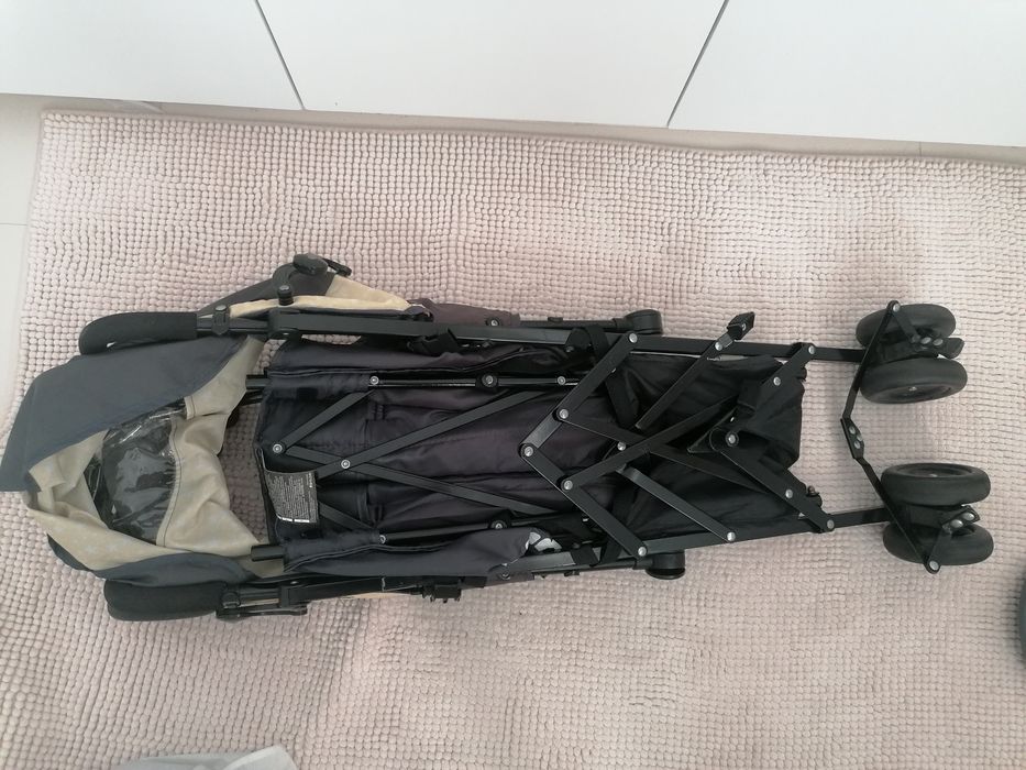 Carrinho bebé compacto