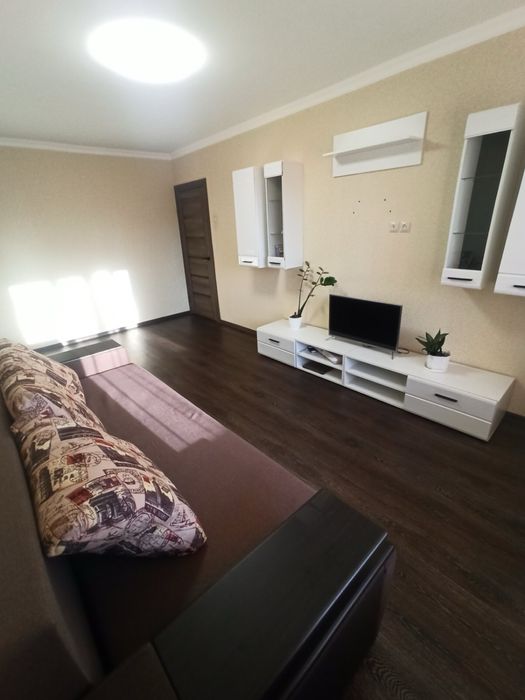 Здається вперше гарненька 3х кімнатна квартира в ПЗР