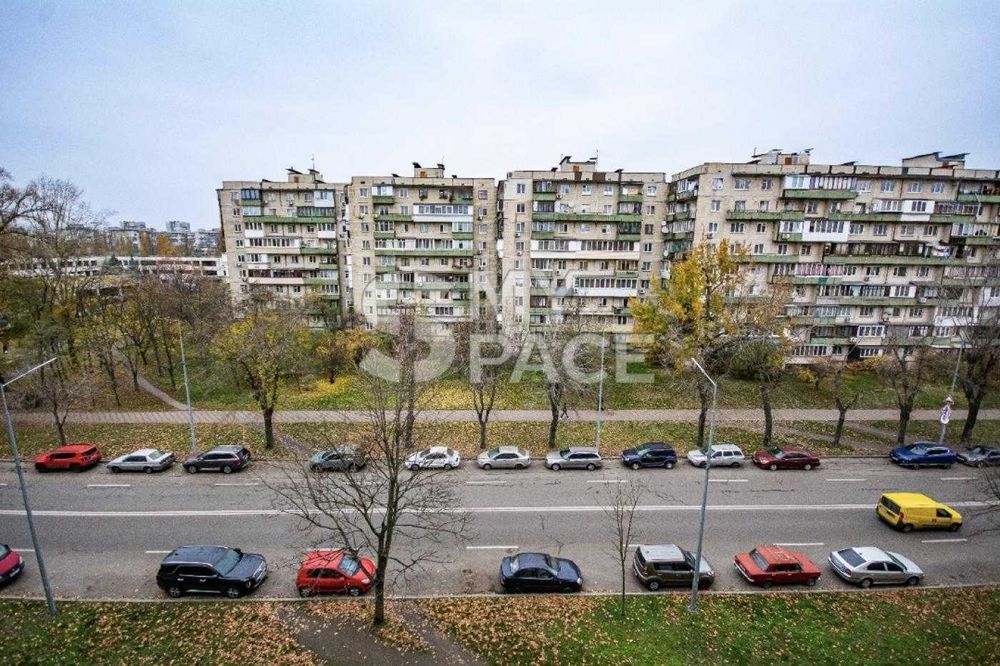 ТОРГ!!! ПРОДАЖ 3к.пр-т Тичини Павла, Березняки, Київ, ТЦ Silver Breeze