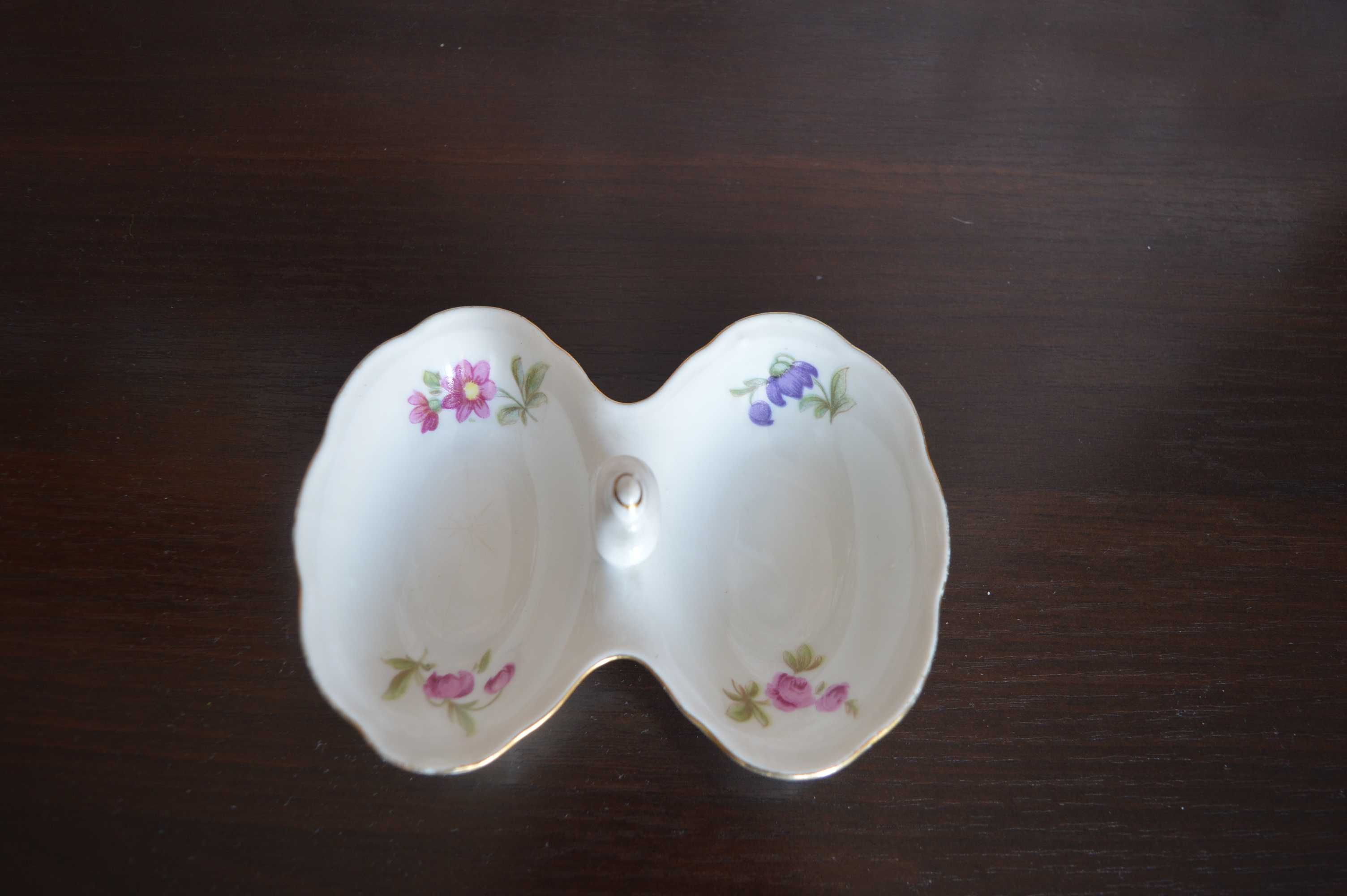 Porcelanowy przyprawnik PRL