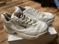 Biale adidasy Fila