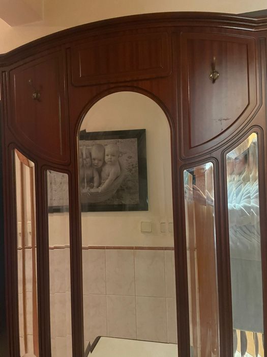 Opurtunidade Vendo bengaleiro em mogno está  impecável
