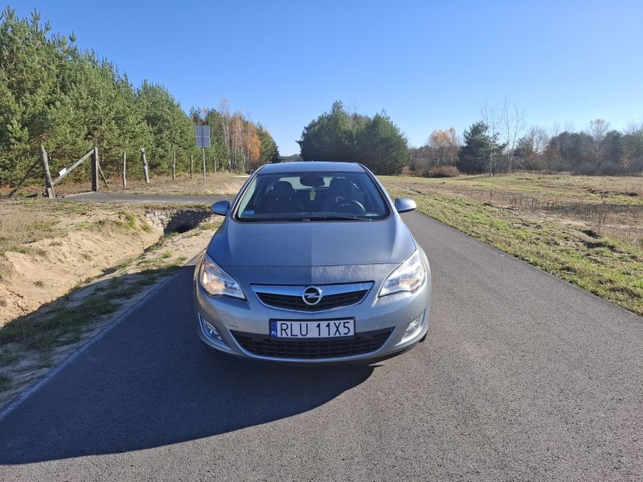 Opel Astra J 2012