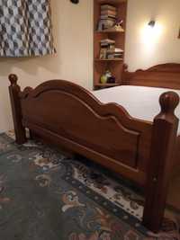 Łóżko drewniane na sprzedaż