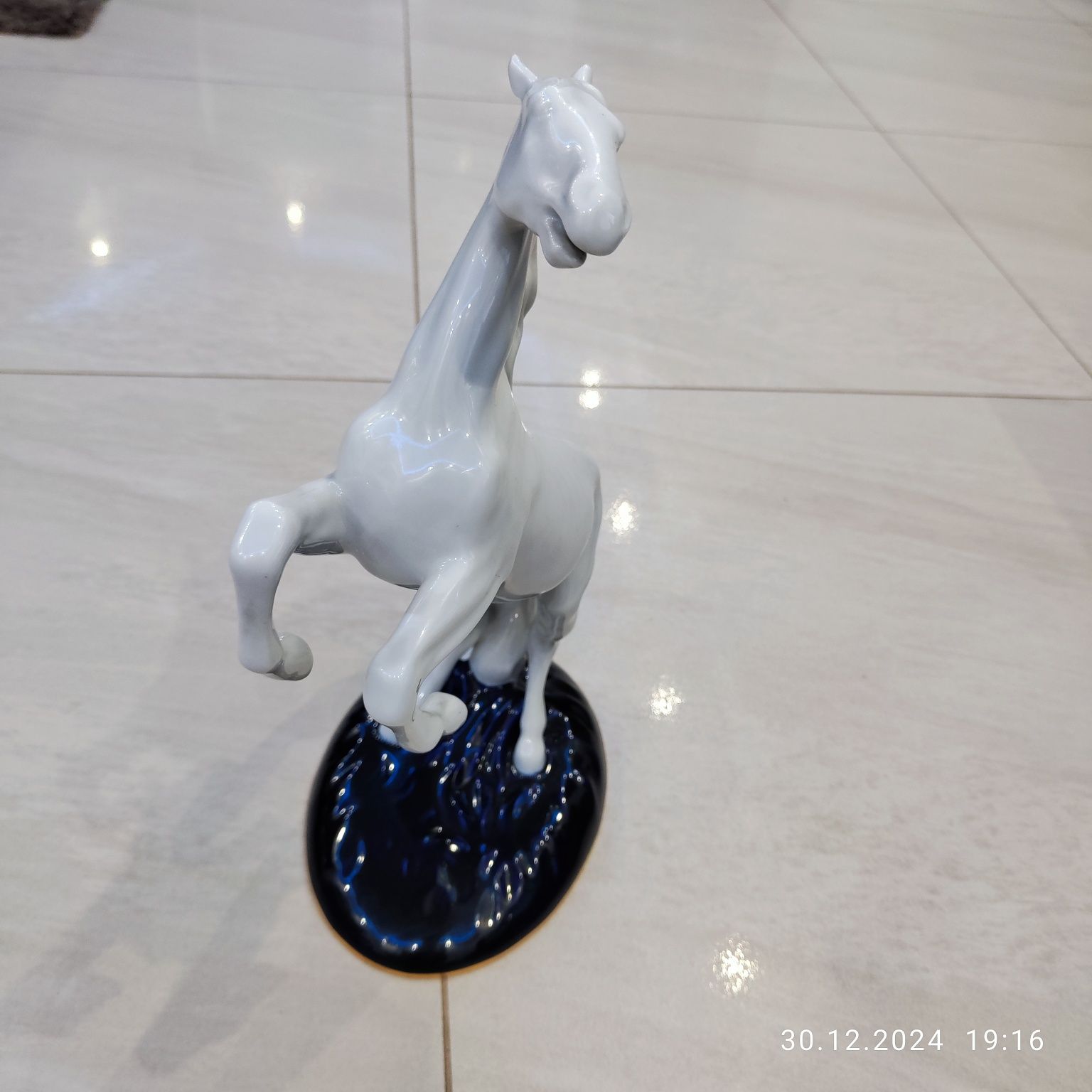 Porcelanowa figurka ROYAL DUX 38cm