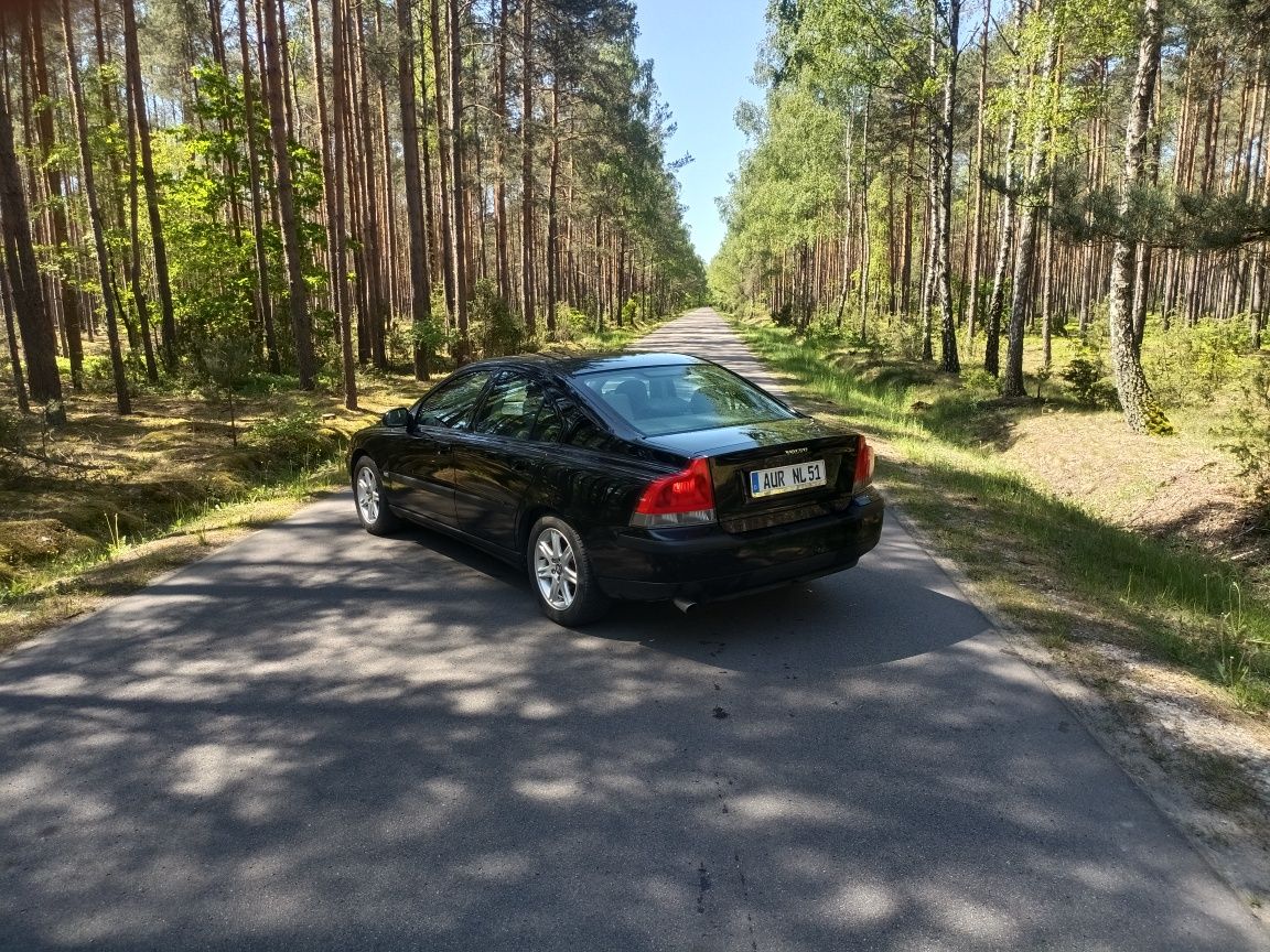 Sprzedam Volvo S60 2.4 benzyna