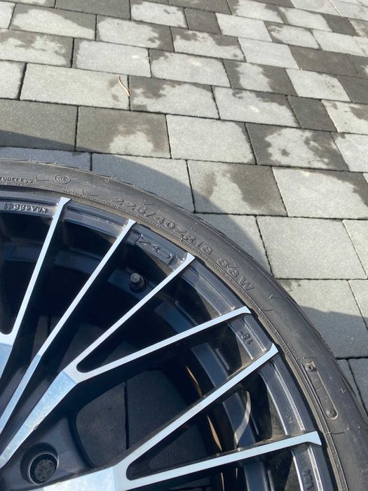 Felgi Koła OZ GRAN TURISMO HLT 18' Opony Audi BMW Mercedes-Benz