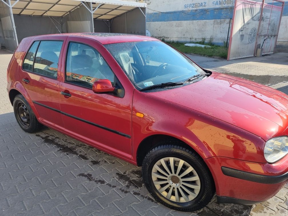 Sprzedam golfa 1.4