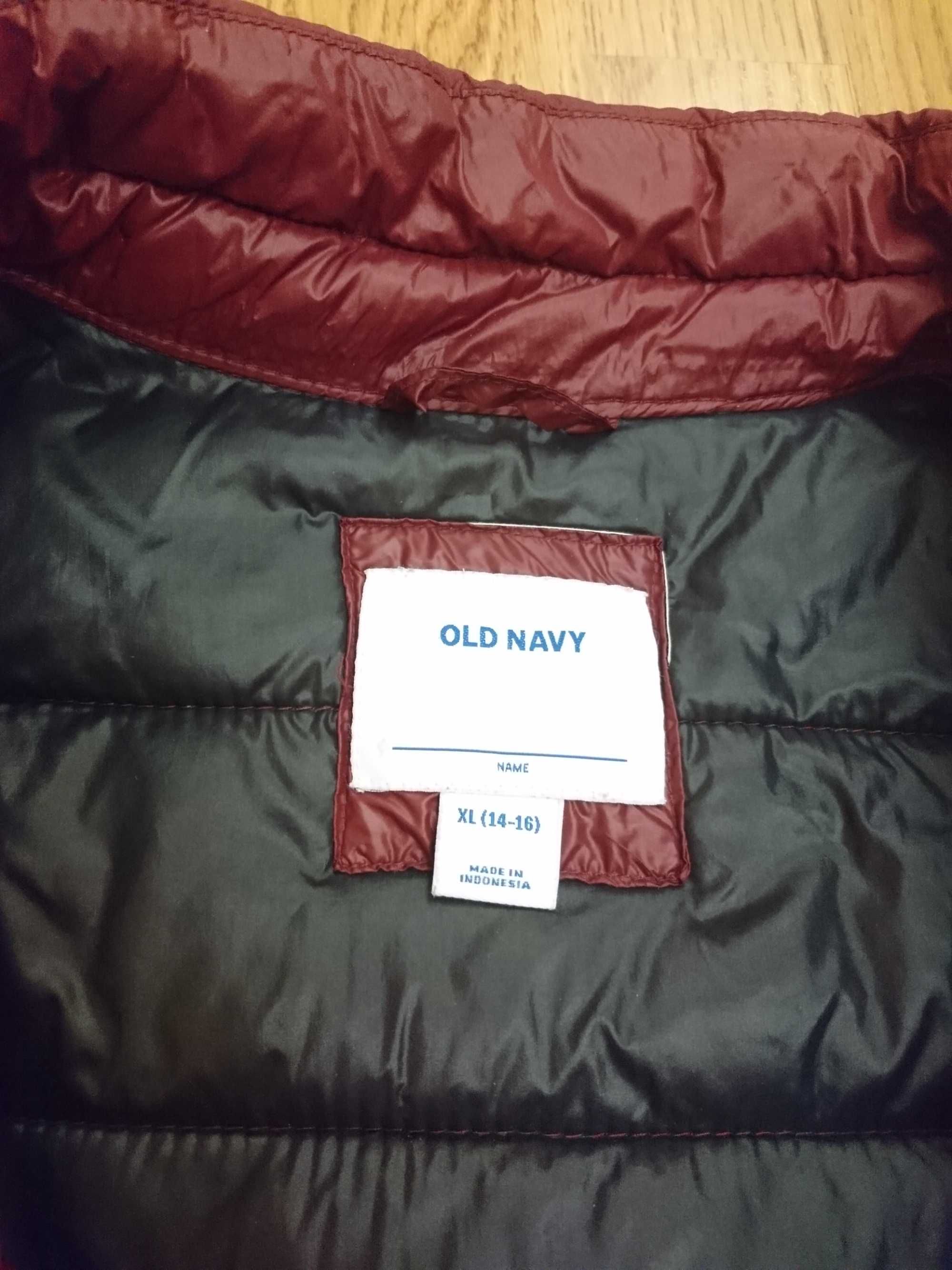 Продам куртку демисезонную на подростка old navy, размер XL
