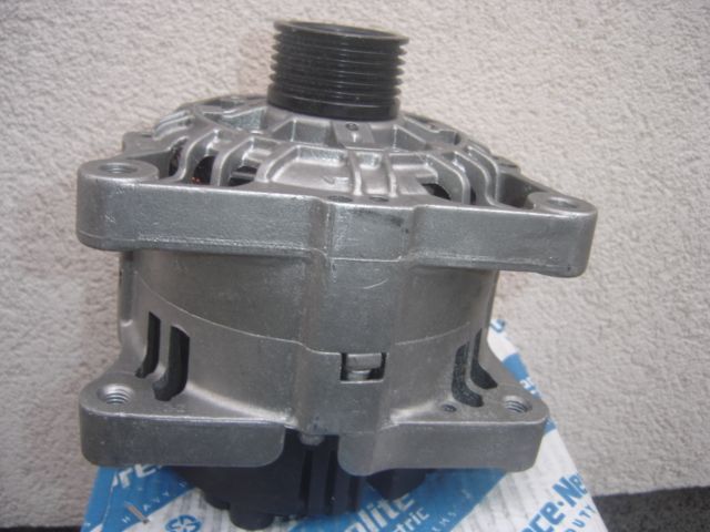 Nowy Alternator Citroen C2 C3 C4 Xara 1007 Peugeot 207 307