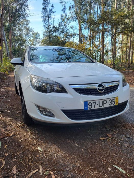 OPEL ASTRA J 1.7 CDTI c/Full Extras