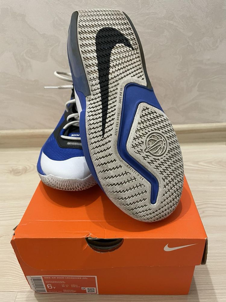 НОВІ оригінальні кросівки Nike Air Zoom Crossover