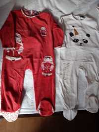 Babygrows/pijamas