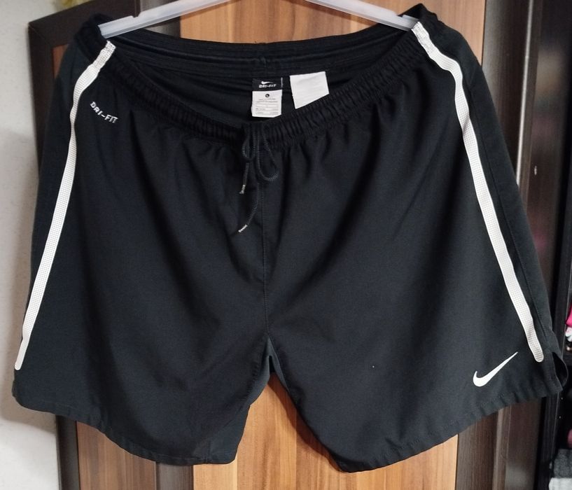 Spodenki krótkie męskie Nike Dri Fit rozmiar L stan idealny