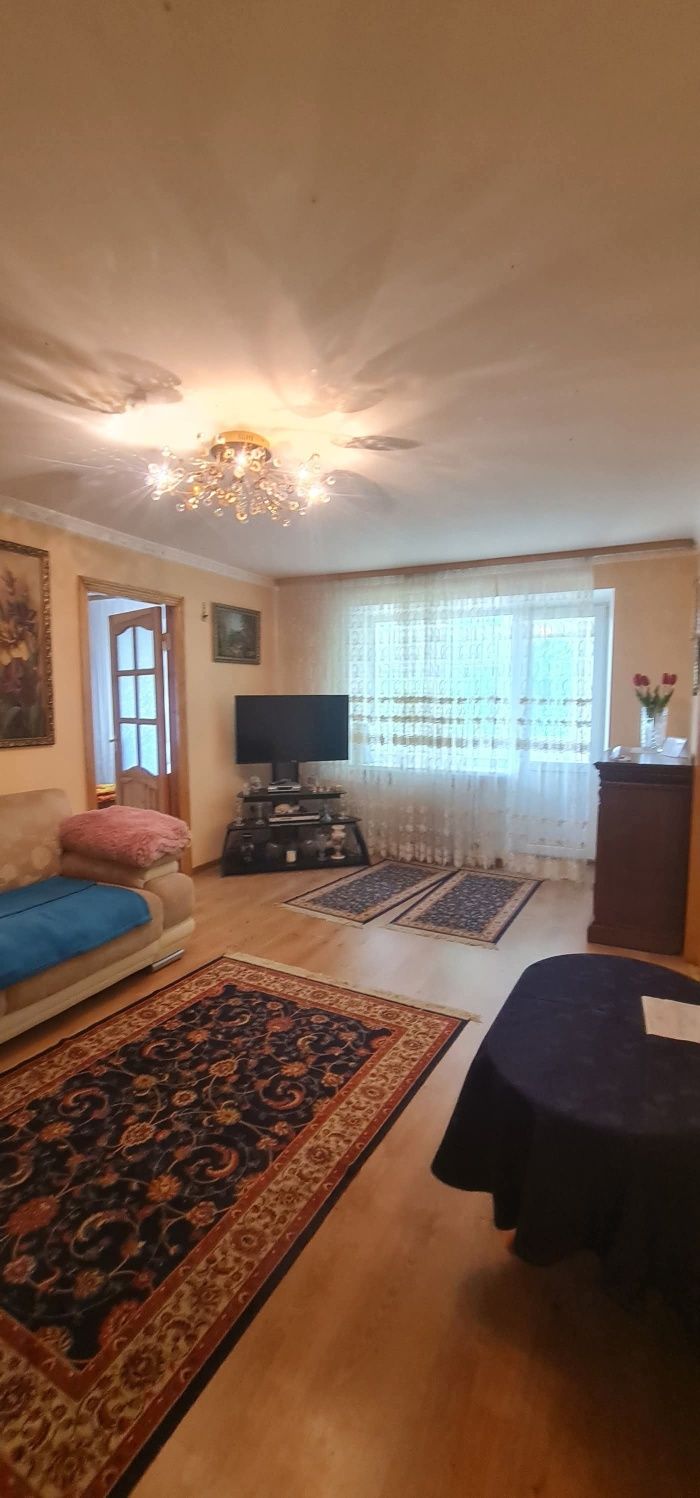Продається 2х кімнатна квартира з Автономним опаленням