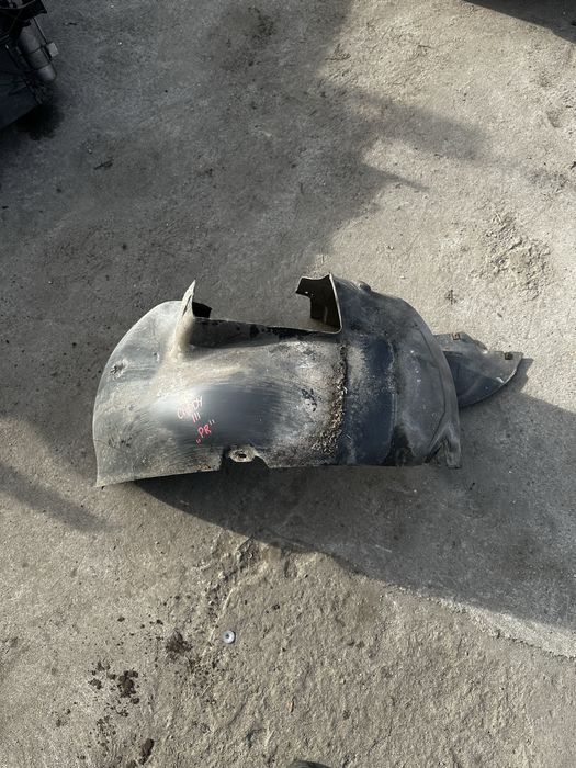 Nadkole Caddy III Przód prawe