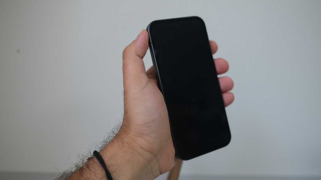 Google Pixel 9a 8/128GB Obsidian Neverlock new open box
